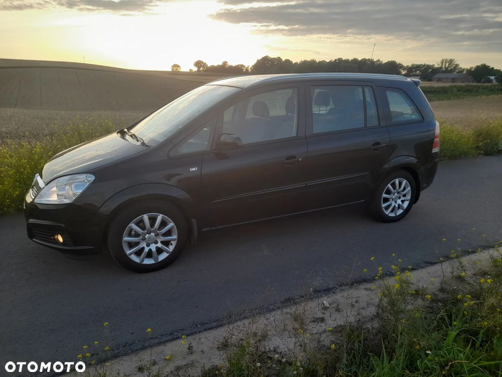 Opel Zafira 1.8 Cosmo - 11