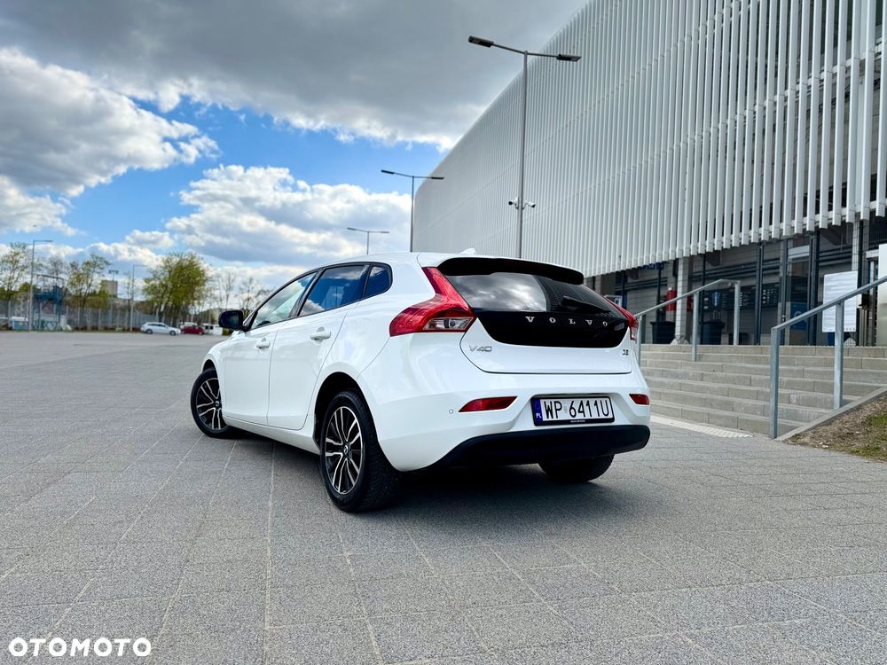 Volvo V40 D2 Drive-E SCR Momentum - 4