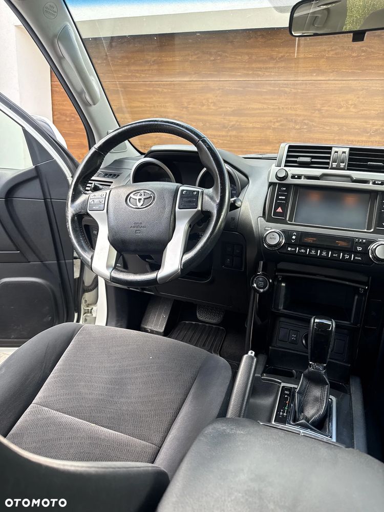 Toyota Land Cruiser LC 2.8 D-4D Prado - 32