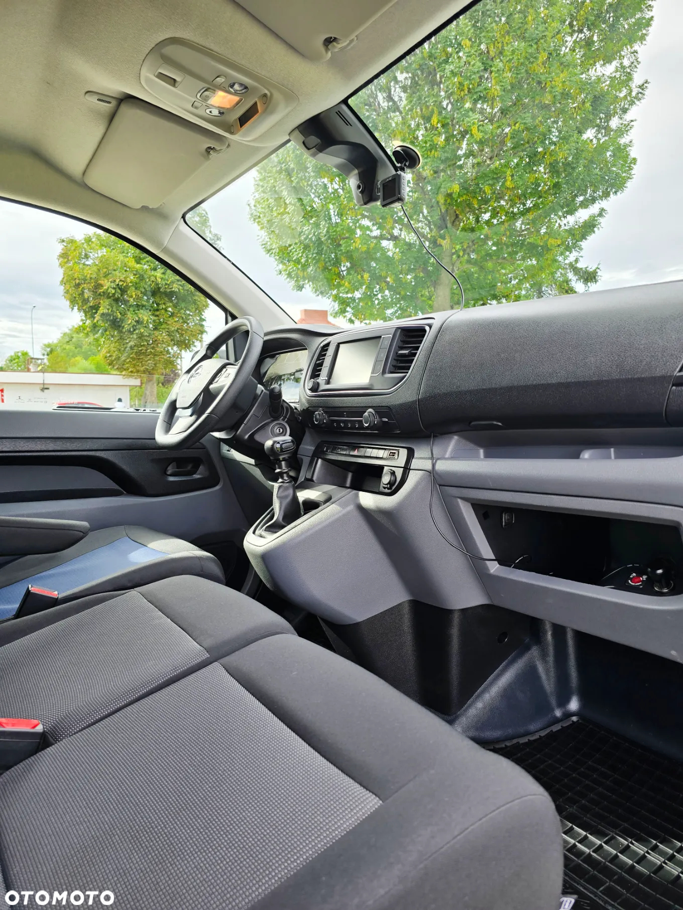 Opel VIVARO - 19