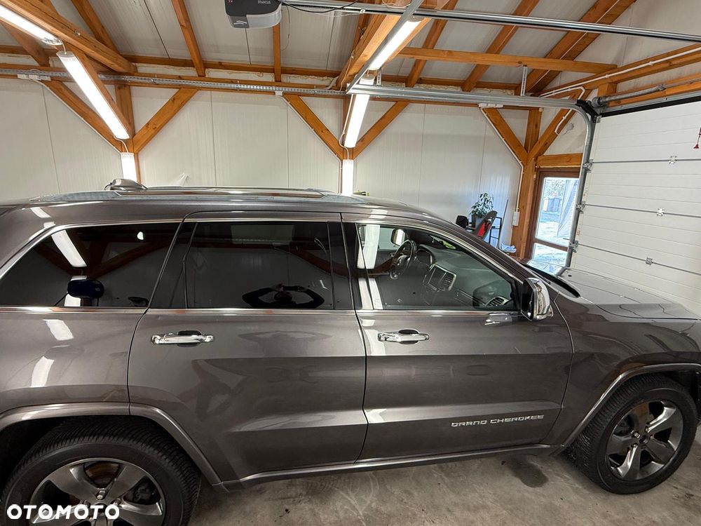 Jeep Grand Cherokee 3.6 V6 Overland - 22