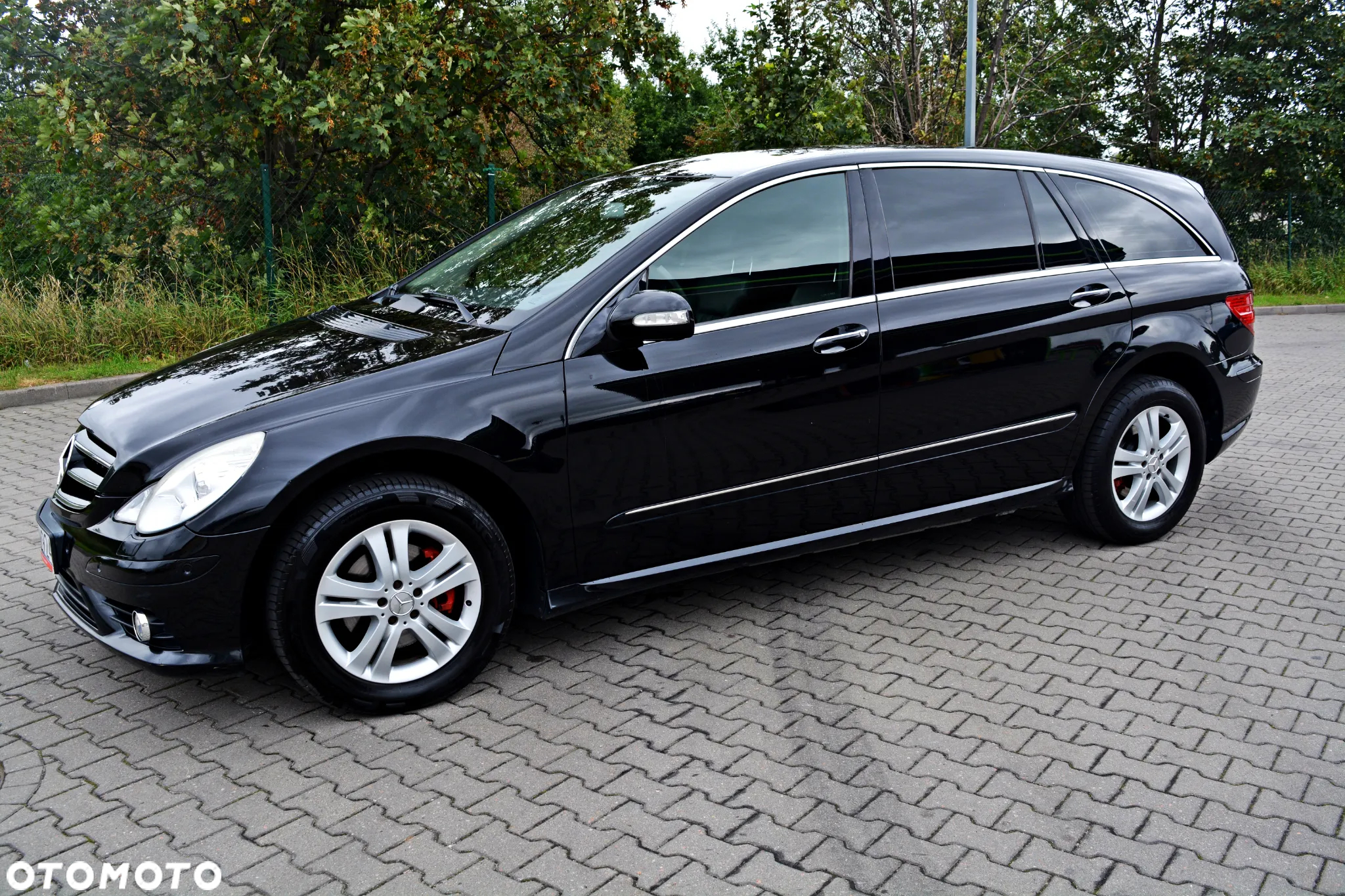 Mercedes-Benz Klasa R 350 L 4Matic 7G-TRONIC - 23