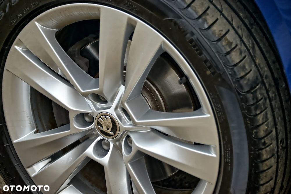 Skoda Karoq 2.0 TDI SCR Sportline - 23