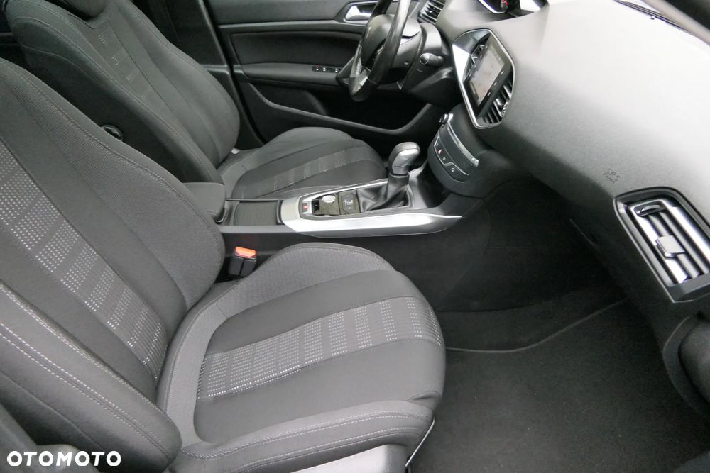 Peugeot 308 BlueHDi 150 EAT6 Stop & Start Business-Line - 16