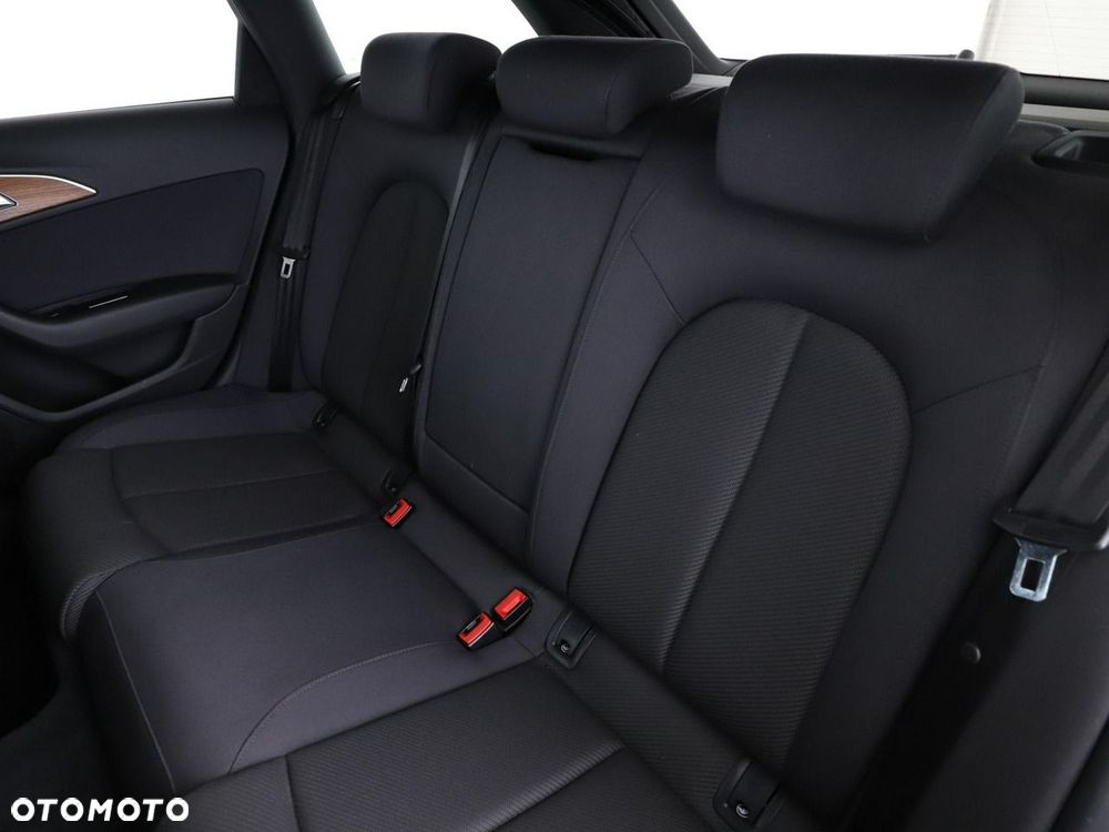 Audi A6 Avant 2.0 TDI Ultra S tronic - 18