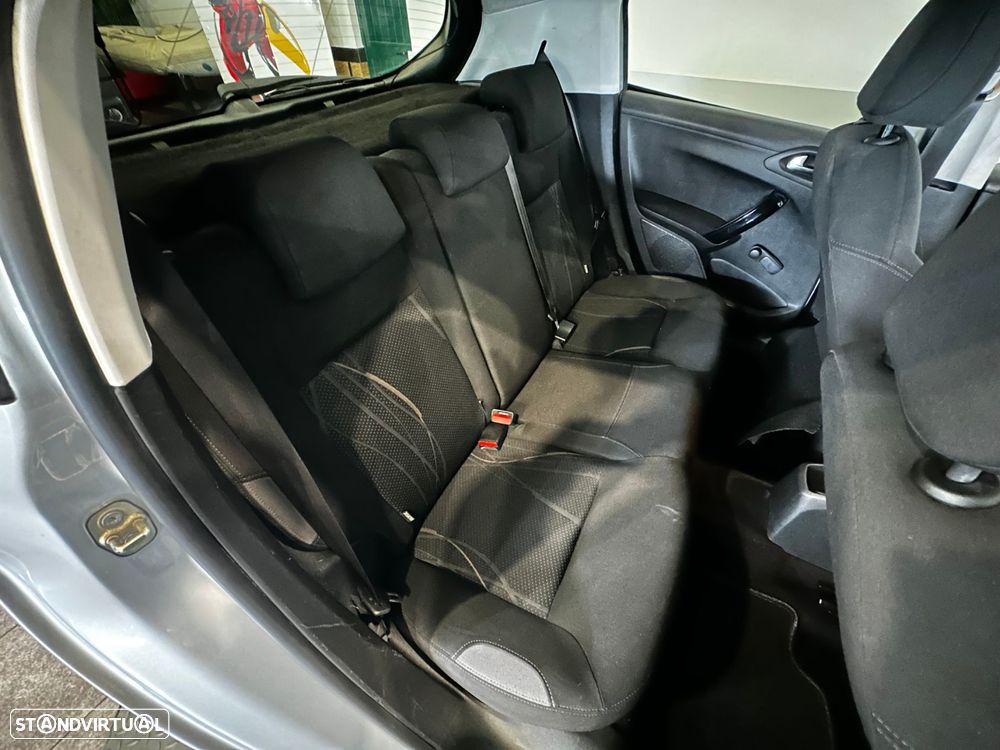 Peugeot 208 1.4 HDi - 27