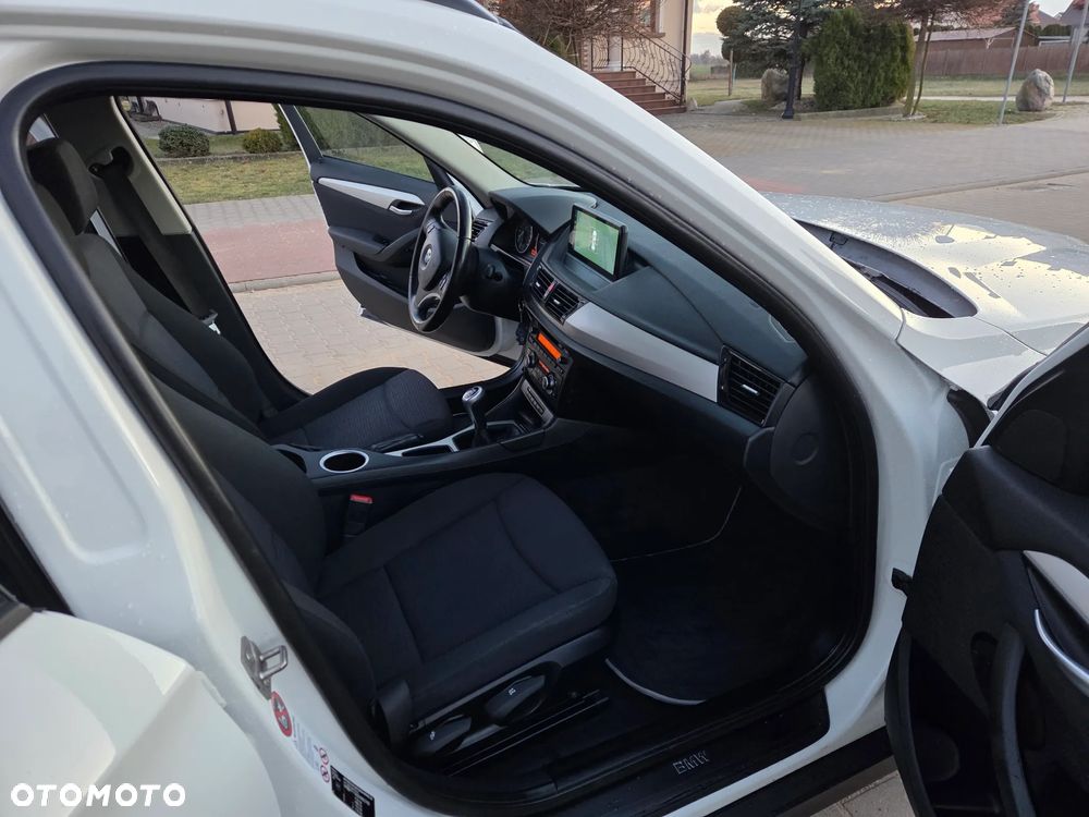 BMW X1 xDrive18d xLine - 29