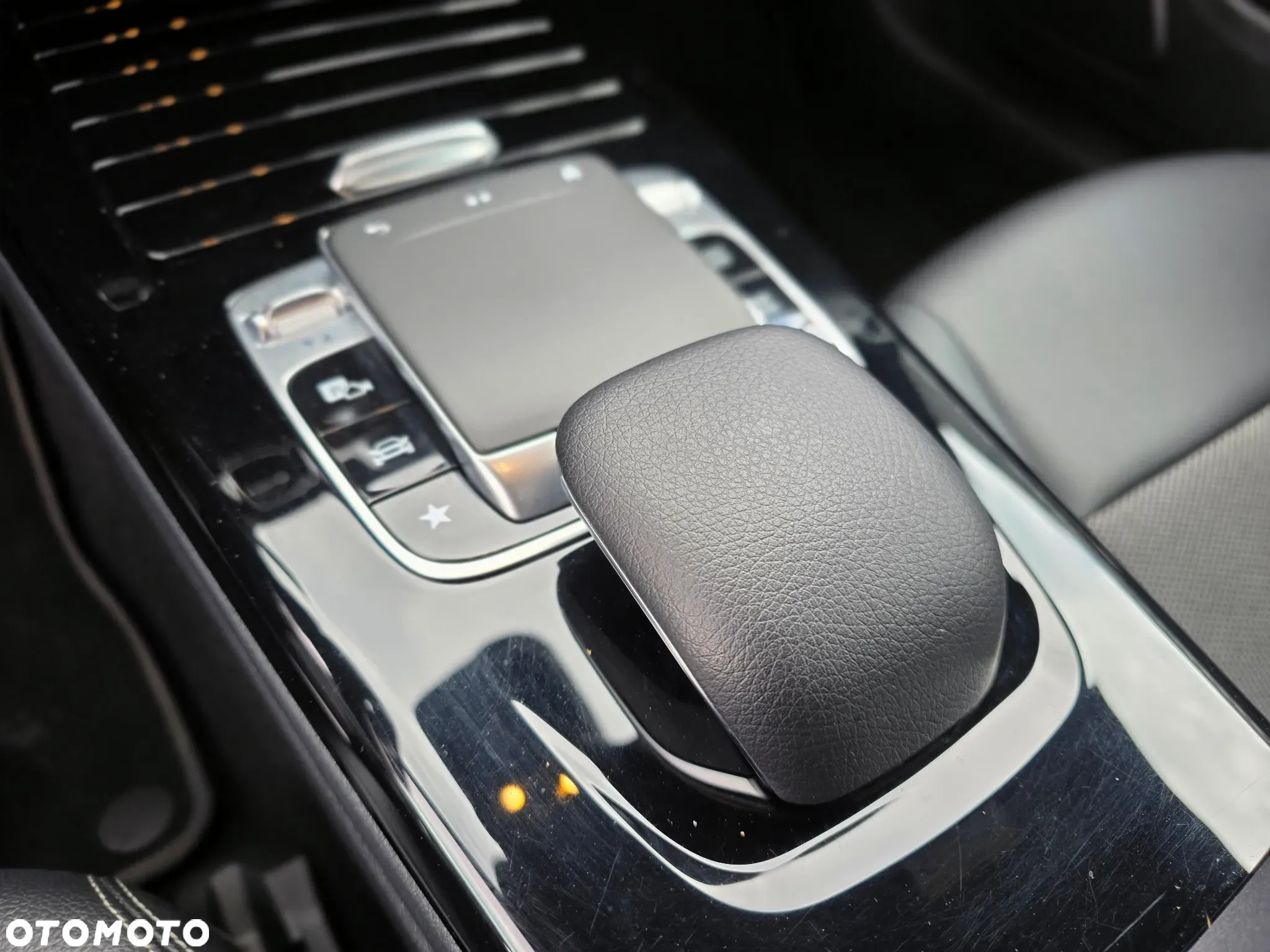 Mercedes-Benz CLA 200 AMG Line 7G-DCT - 25