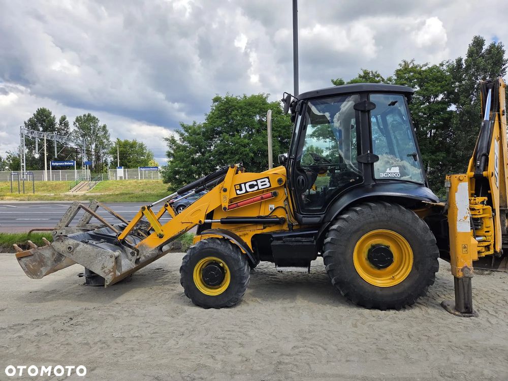 JCB 3CX - 4