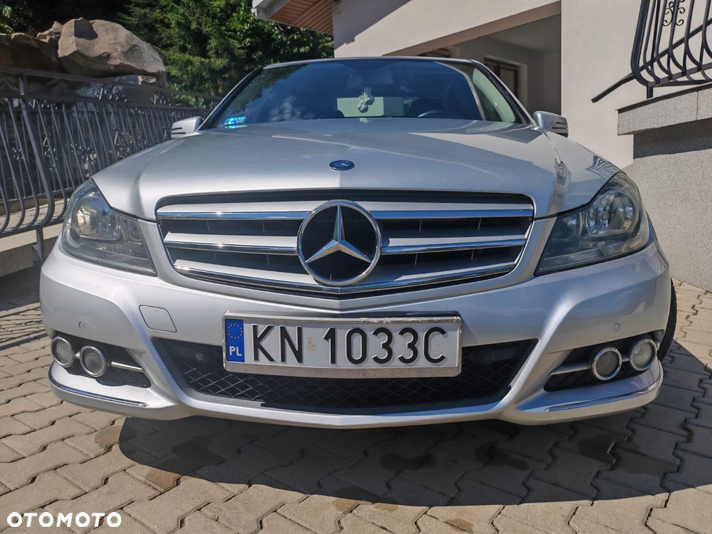 Mercedes-Benz Klasa C 200 CDI BlueEff Classic - 2