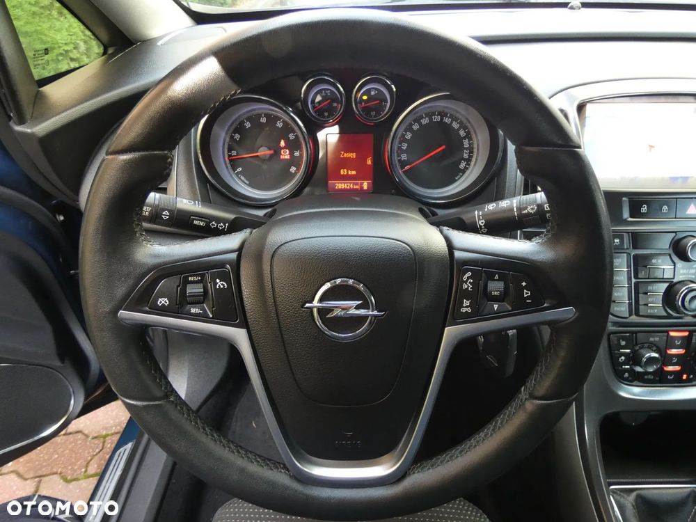 Opel Astra 1.4 T Cosmo S&S - 22