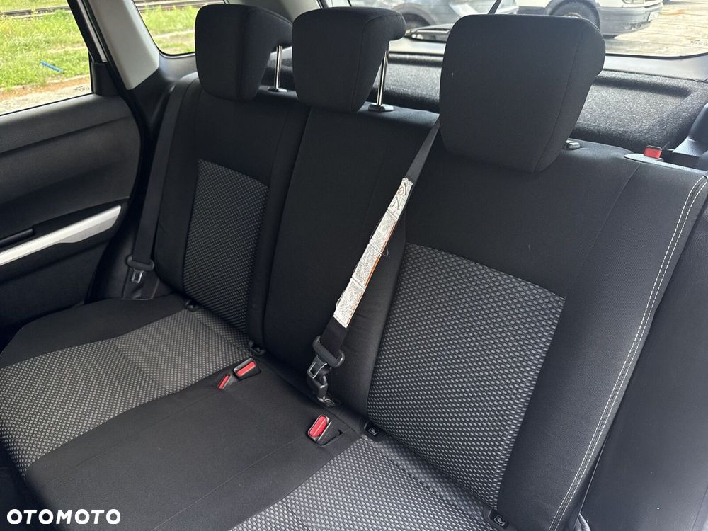 Suzuki Vitara 1.6 Comfort 4WD - 32