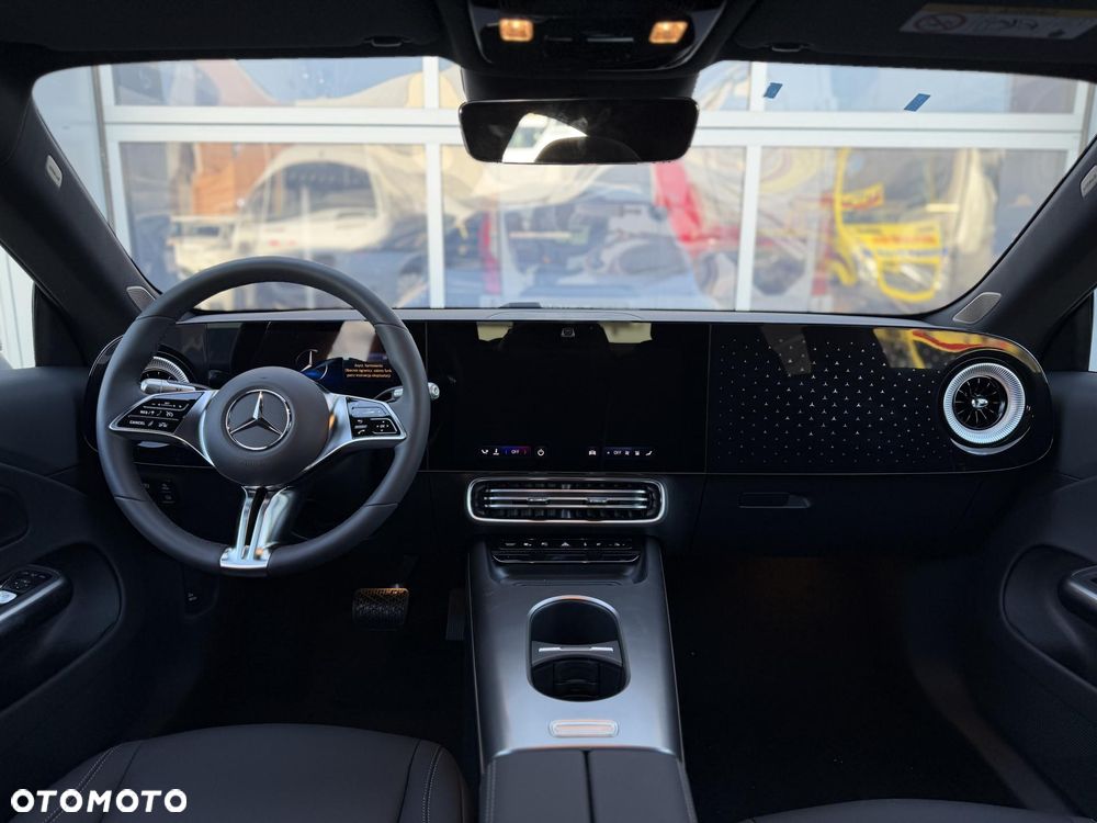 Mercedes-Benz CLA - 15