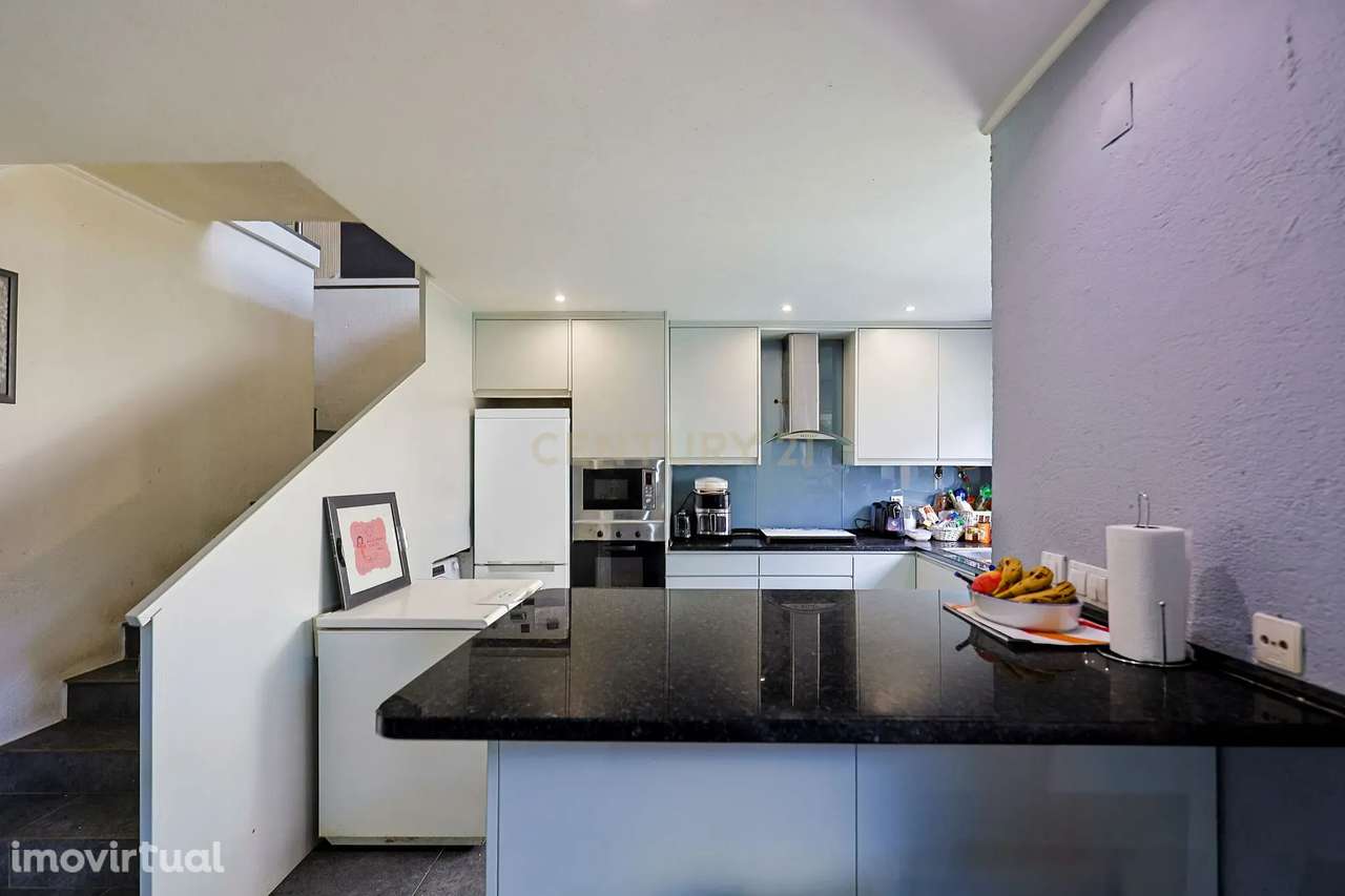 Moradia  T3 com Excelente Potencial! - Grande imagem: 5/30