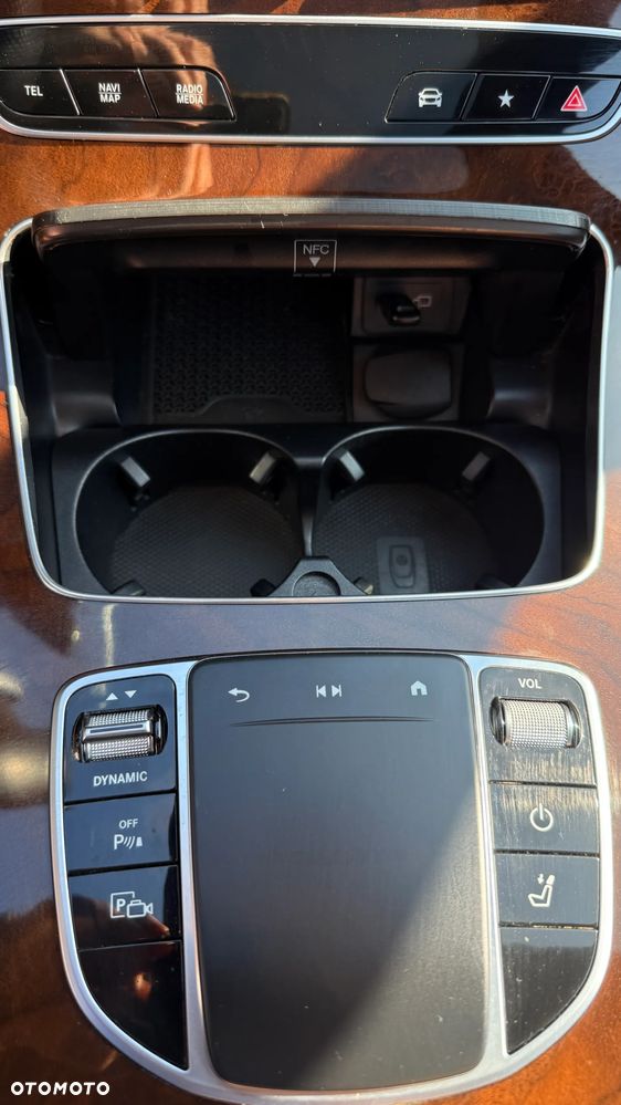 Mercedes-Benz Klasa E 300 de 4Matic 9G-TRONIC AMG Line - 13