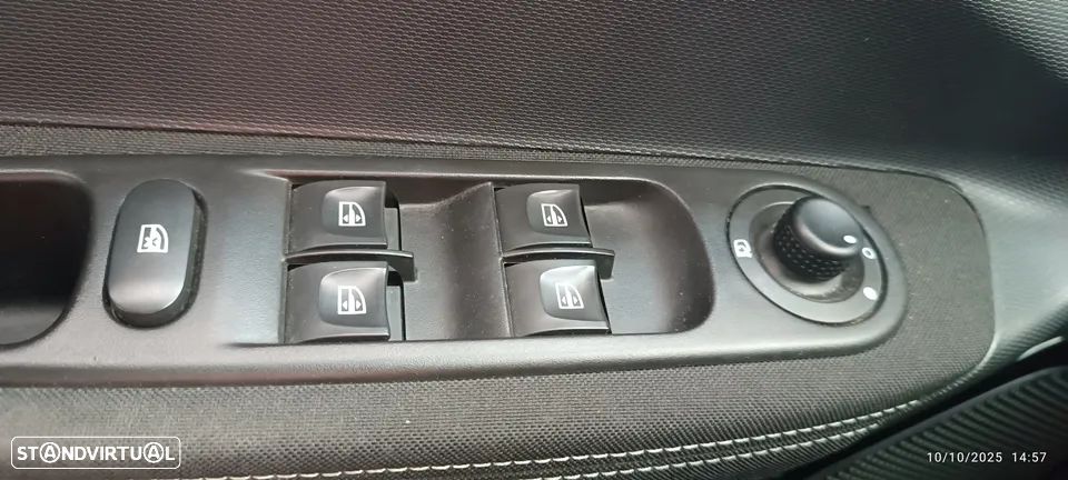 Renault Zoe (c/ Bateria) Limited 40 - 37