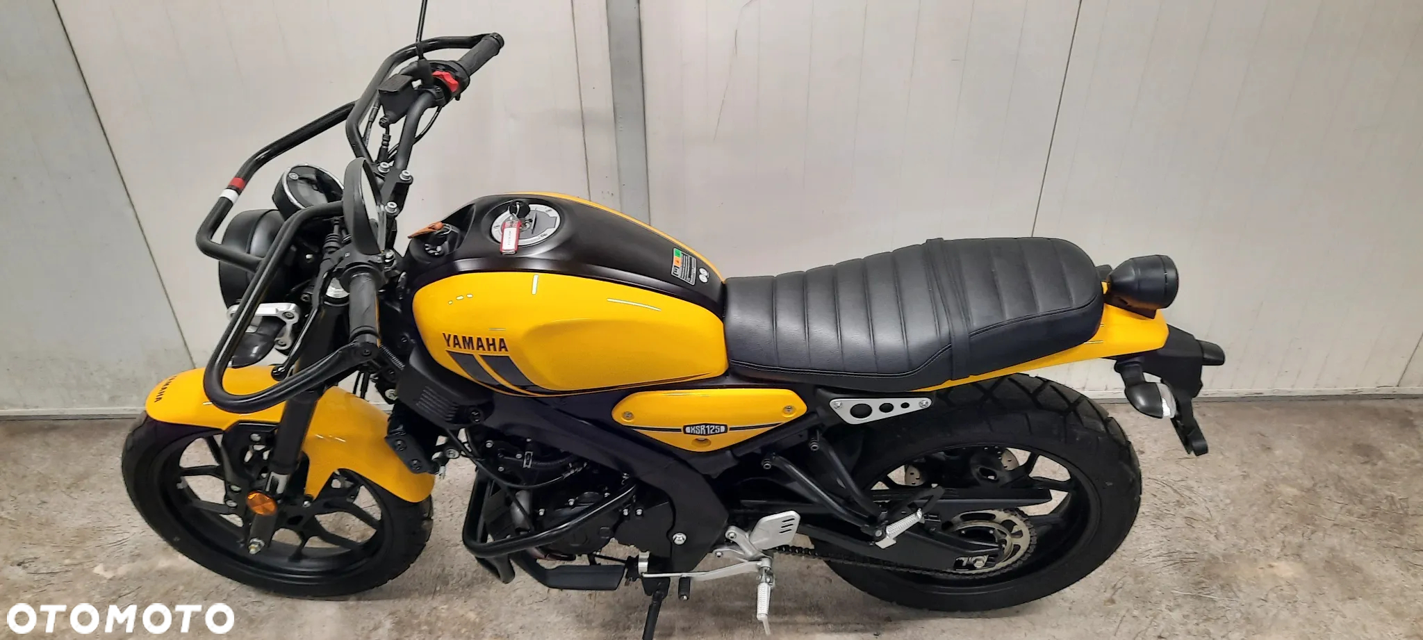 Yamaha XSR - 11