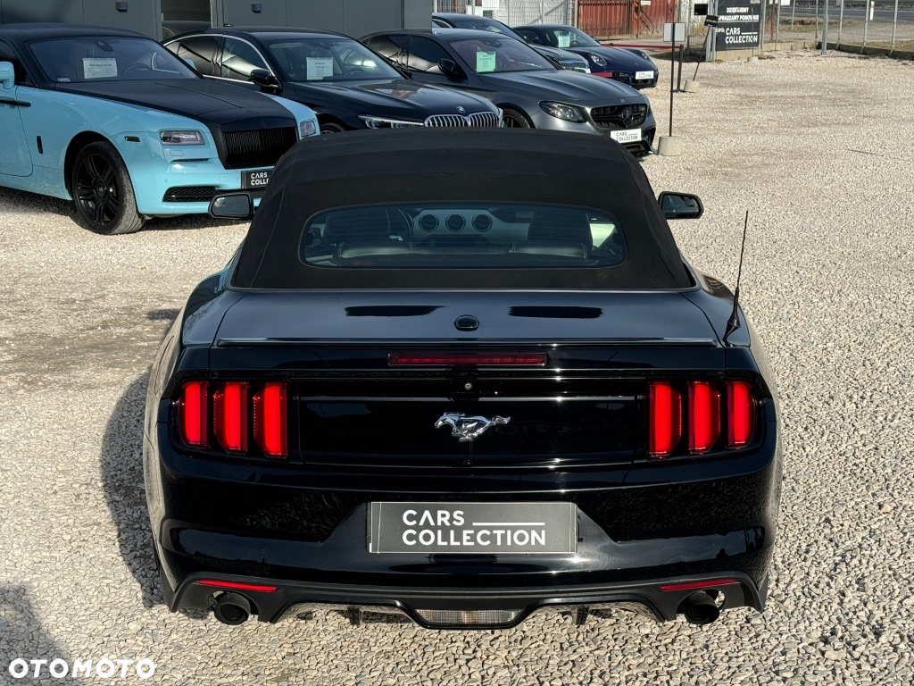 Ford Mustang - 5