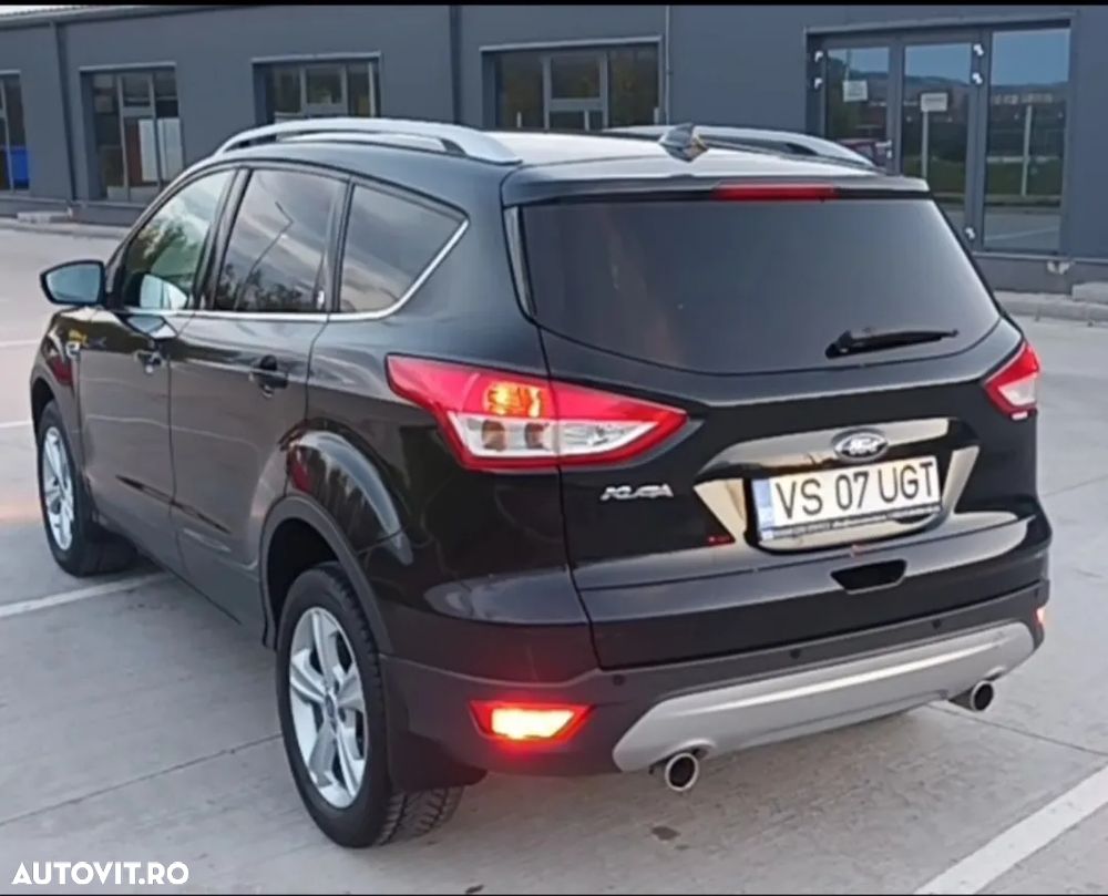Ford Kuga - 2