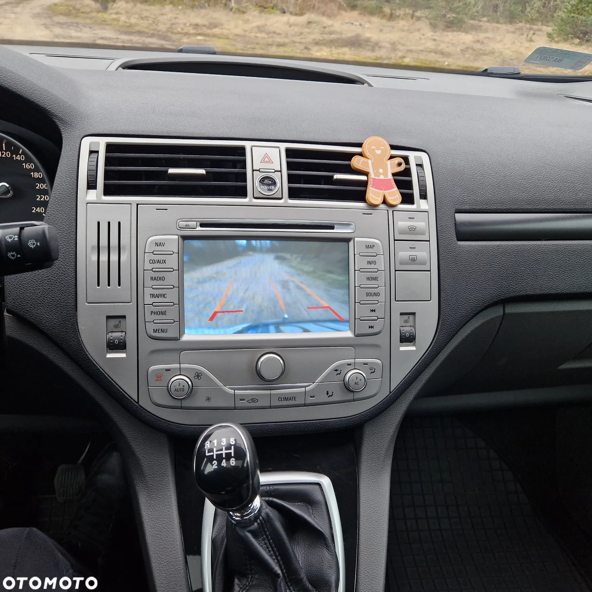 Ford Kuga - 19
