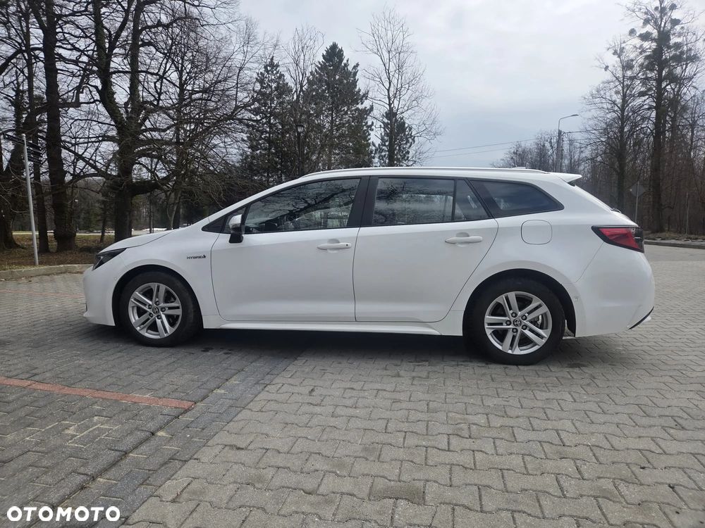 Toyota Corolla ver-1-8-hybrid-gpf-comfort - 4