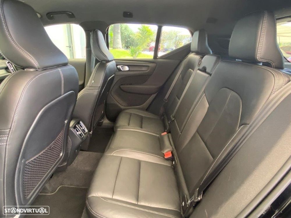 Volvo XC 40 1.5 T2 R-Design Geartronic - 10