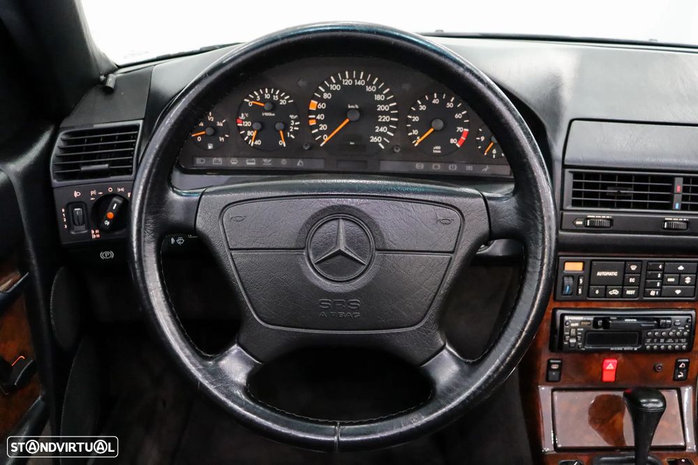 Mercedes-Benz SL 300 - 17