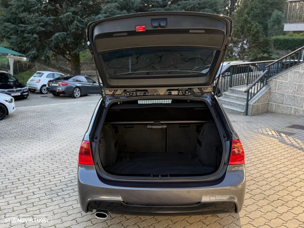 BMW 320 d Touring - 34