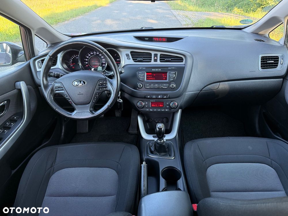 Kia Ceed 1.6 GDI Platinum Edition - 22