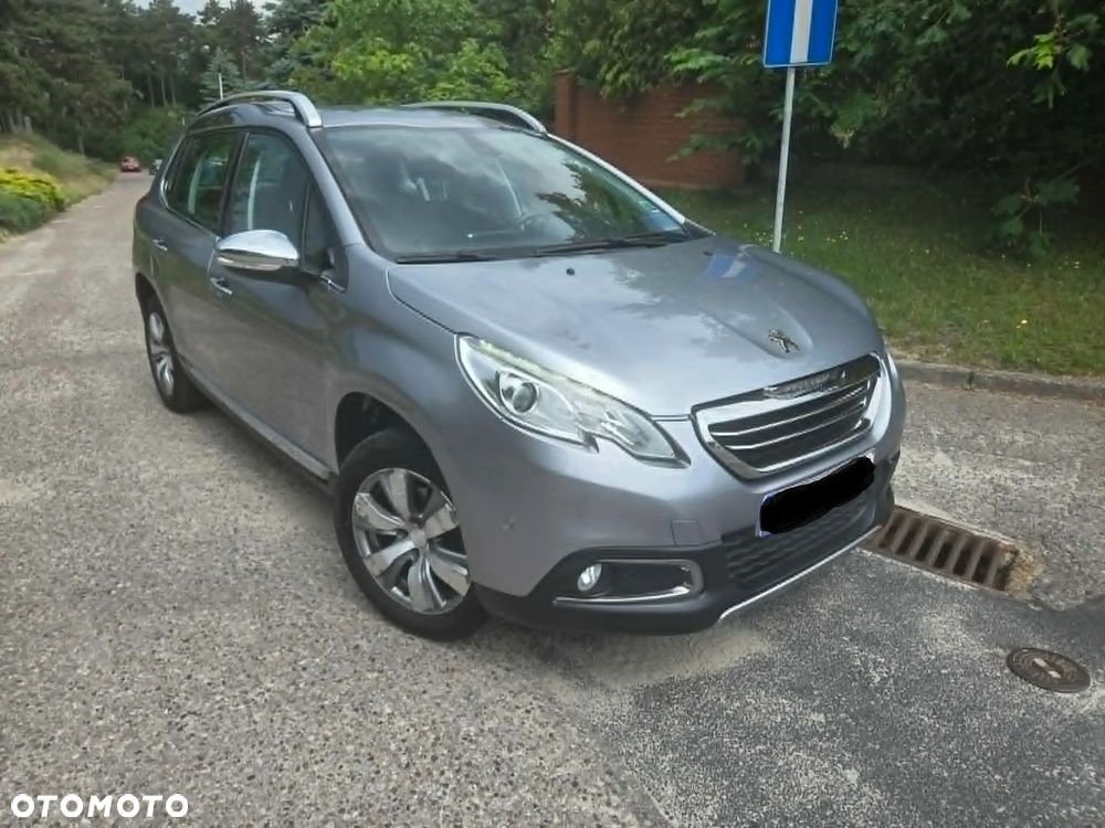 Peugeot 2008 1.2 Pure Tech Style EU6 - 2