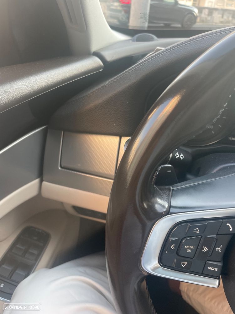 Jaguar XF Sportbrake 2.0 D Prestige AWD Aut. - 24