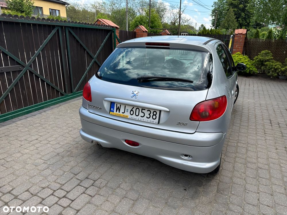 Peugeot 206 - 10