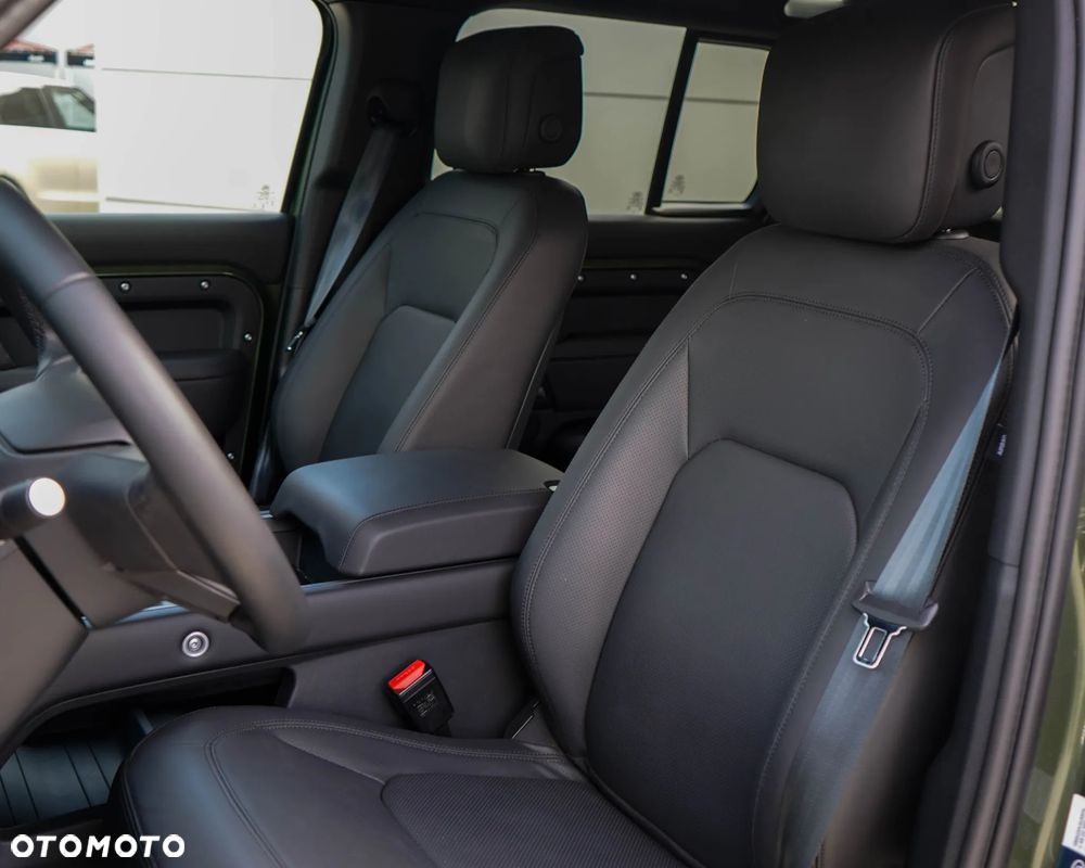 Land Rover Defender 3.0 D350 mHEV X-Dynamic SE - 15