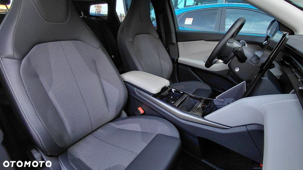 Ford Explorer - 19