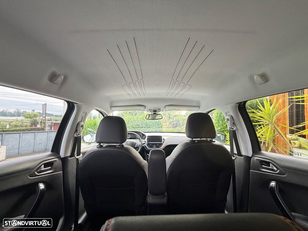 Peugeot 2008 1.2 PureTech GT Line EAT6 - 17