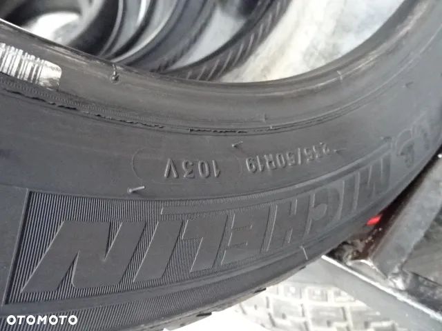 235/50/R19 103V Michelin Latitude Alpin LA2 - 11