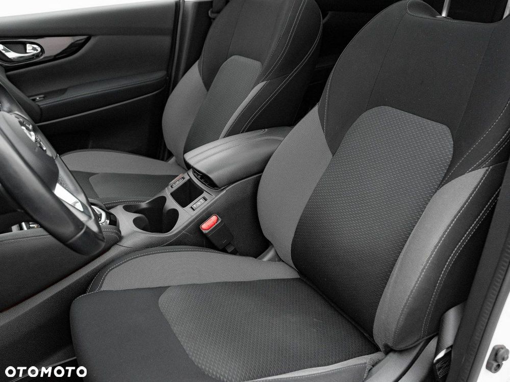 Nissan Qashqai 1.3 DIG-T N-Connecta DCT - 15
