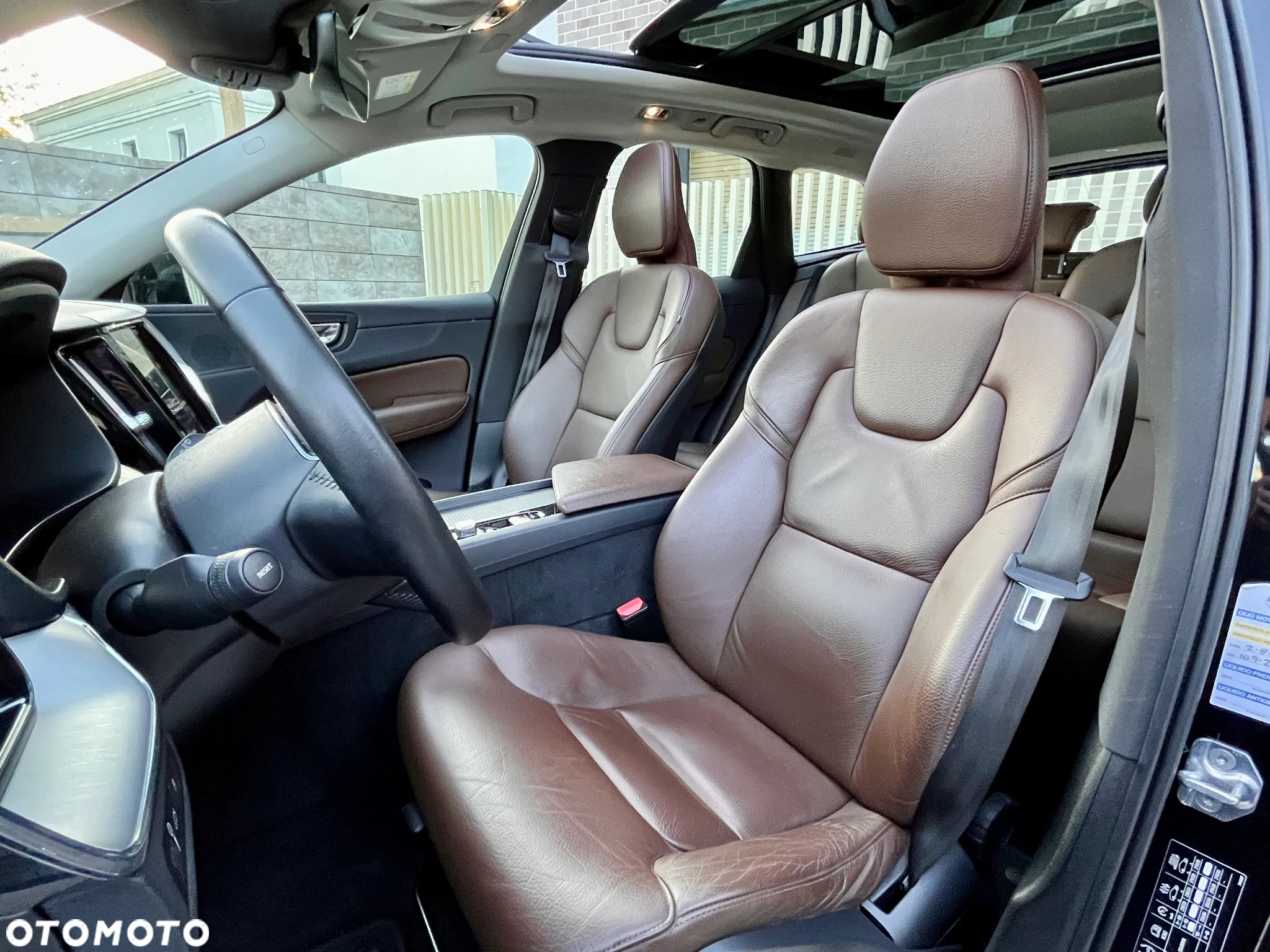 Volvo XC 60 T8 AWD Plug-In Hybrid Momentum - 14