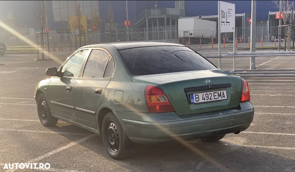 Hyundai Elantra - 5