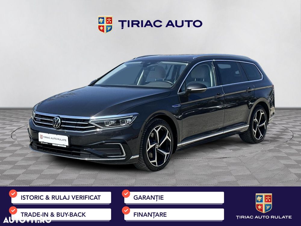 Volkswagen Passat - 1