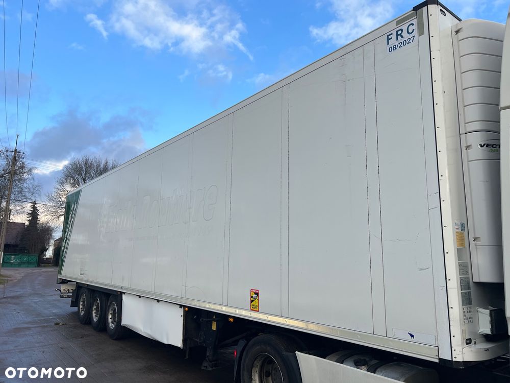 Schmitz Cargobull Carrier Vector 1550 - 8