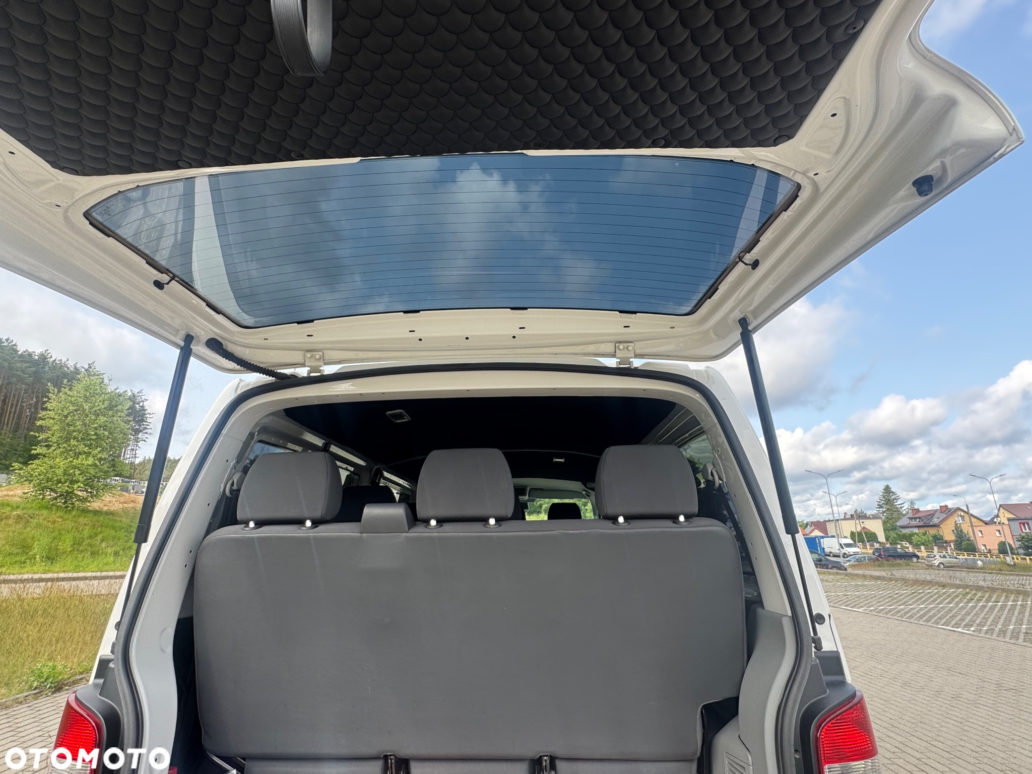 Volkswagen Transporter - 9