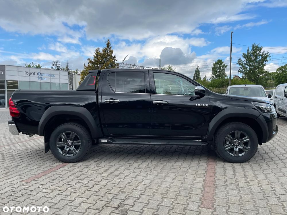 Toyota Hilux - 5