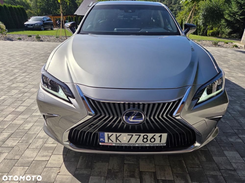 Lexus ES - 6