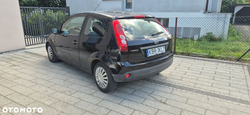 Ford Fiesta 1.3 Ambiente - 3