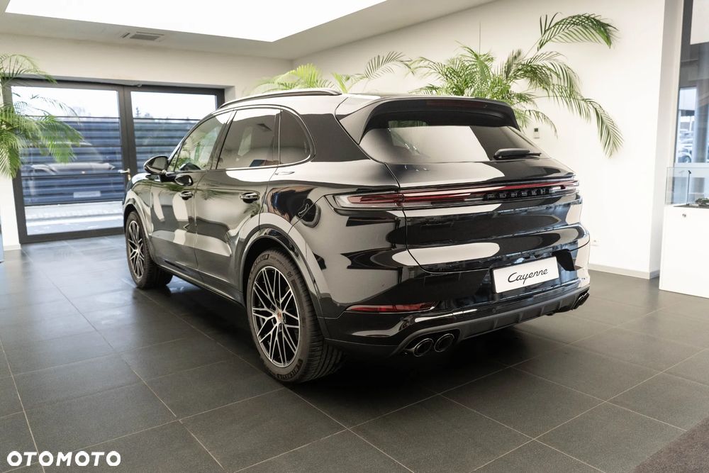 Porsche Cayenne Black Edition - 2
