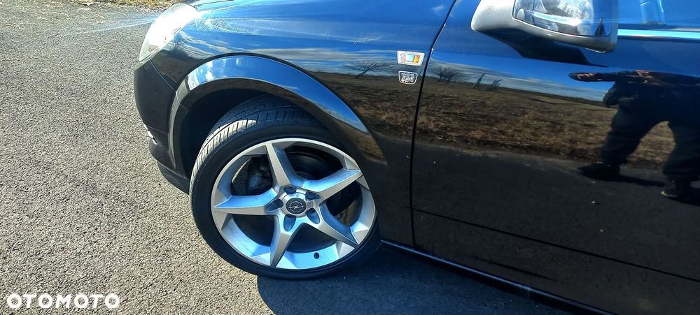 Opel Astra 1.6 Edition 111 Jahre - 10