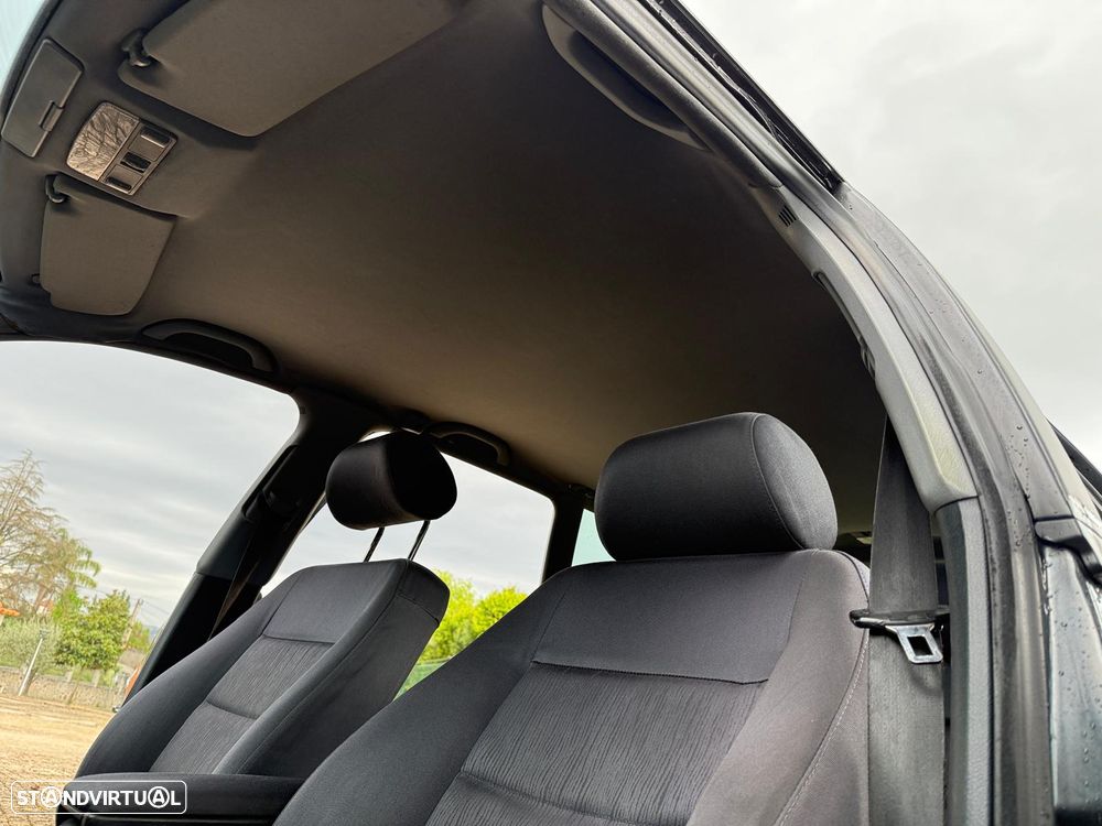 Audi A4 Avant 1.9 TDI Attraction - 14