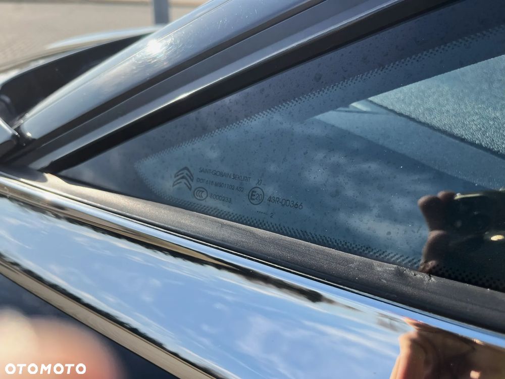 Citroën DS5 e-HDi 110 EGS6 Chic - 36