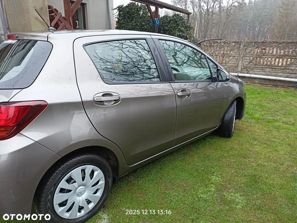 Toyota Yaris 1.0 Active - 5